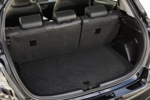 Der Kofferraum des Yaris Hybrid bleibt in voller Größe erhalten - trotz zusätzlicher Hybrid-Technik.